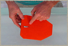 Lancha recortada de color naranja
